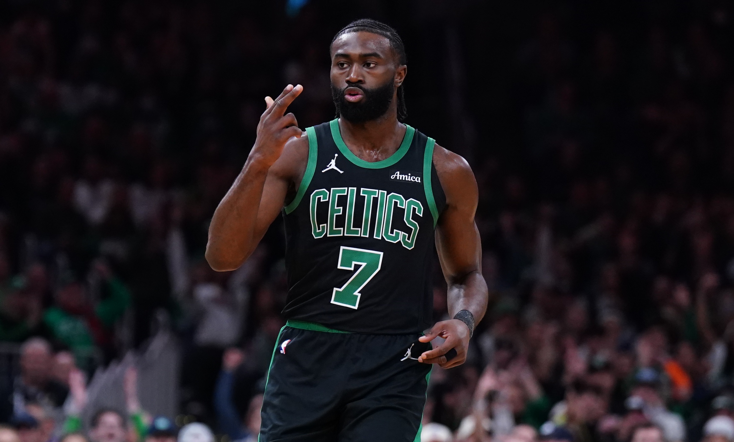 万博max官网-关于凯尔特人球员公开质疑裁判判罚尺度，引争议，如此觉得国内.的信息