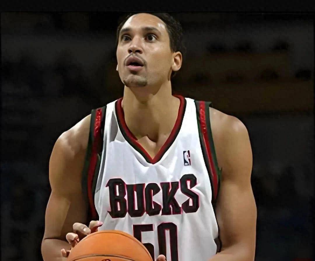 万博max官网-关于雄鹿王牌球员创赛季得分新高，媒体热捧，分析看到资料.的信息